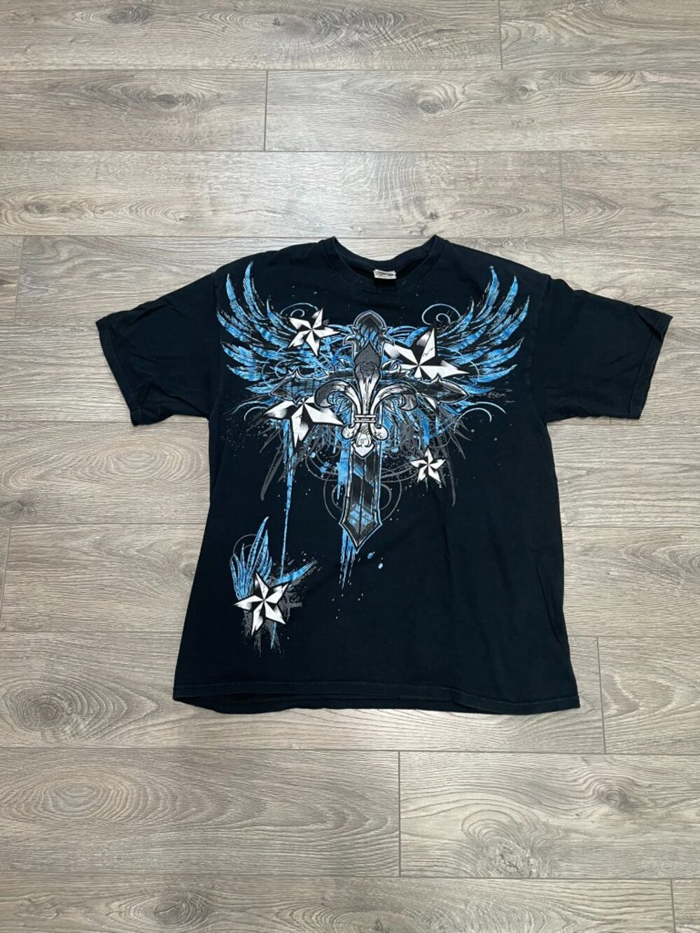 VTG Black T-Shirt Gothic Blue Wings Star Graphic Cross Tee Goth Punk Yazbek XL